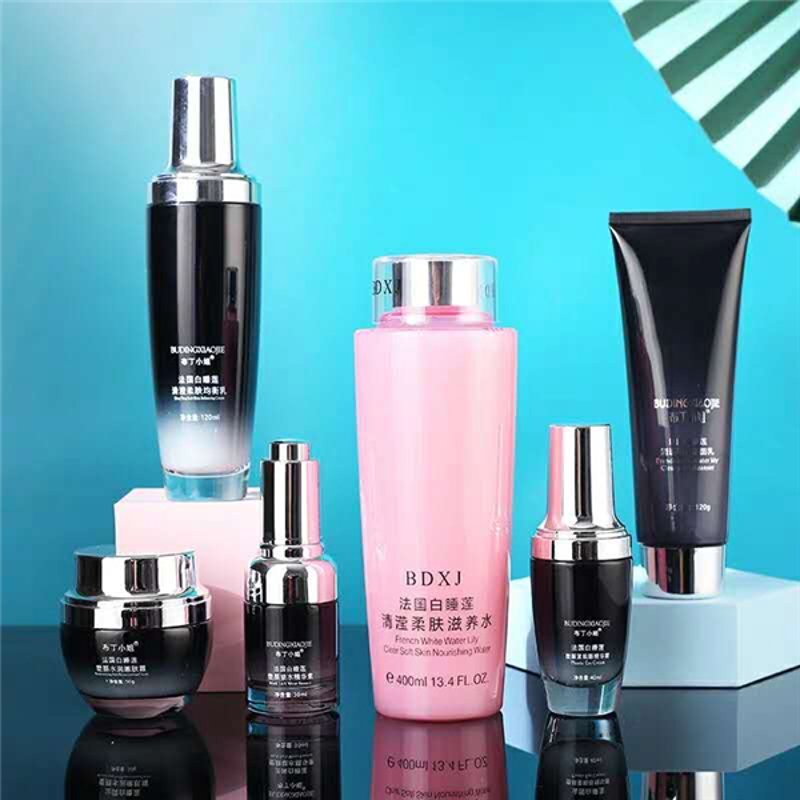 黛妍化妆品：开启美丽新篇章